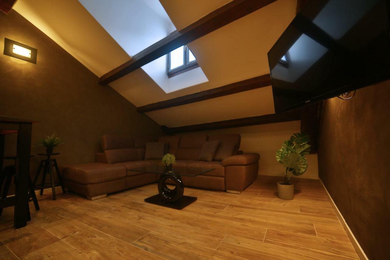 Ferienwohnung Moscova Attic Near Duomo Mailand Exterior foto